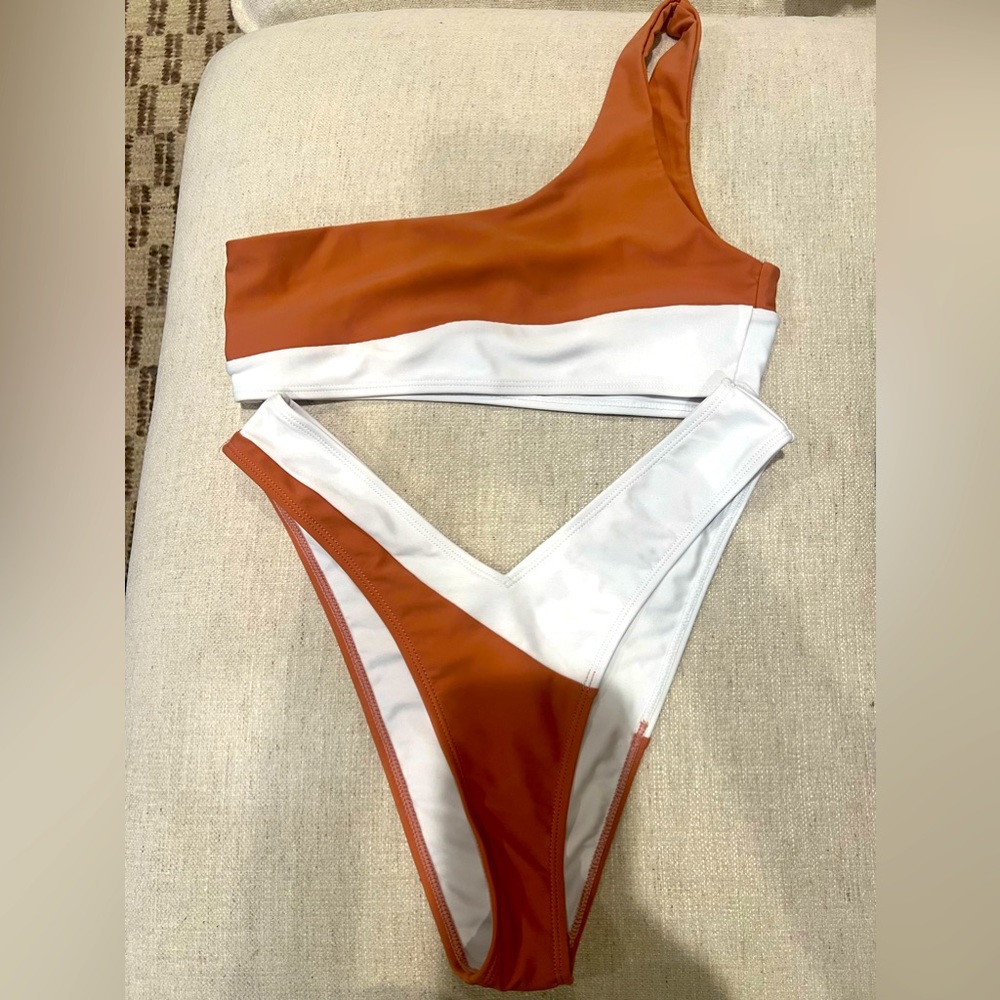 Two piece swimsuit, mauve and white